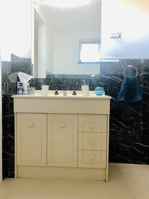 Aussie Opal Diggers Outback Retreat-Undergound - Holiday Adelaide 20