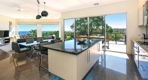 Lavina Luxury Beach House - Holiday Adelaide 40