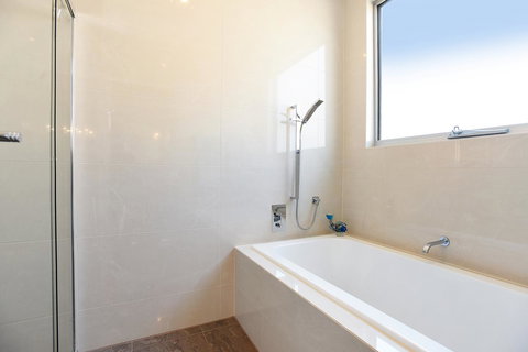 Lavina Luxury Beach House - Holiday Adelaide 28