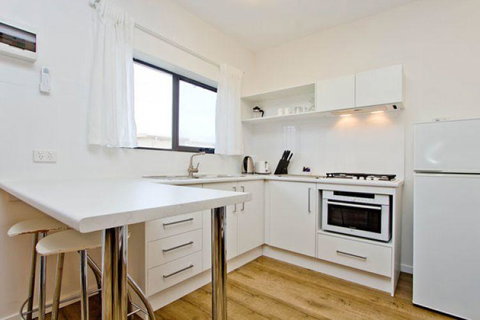 Atlantic West Beach Apartments - Holiday Adelaide 15