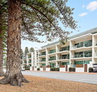 Breeze Beachfront Apartments - Holiday Adelaide