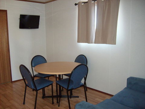 Jacko's Holiday Cabins - Holiday Adelaide 2