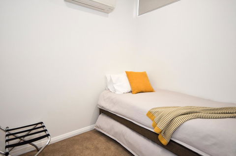 Loxton Courthouse Apartments - Holiday Adelaide 0