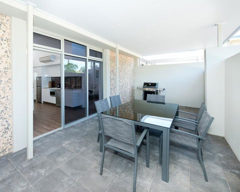 Loxton Courthouse Apartments - Holiday Adelaide 11