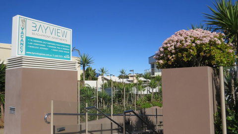 Bayview Beachfront Apartments, In Town Right On The Beach - Holiday Adelaide 16