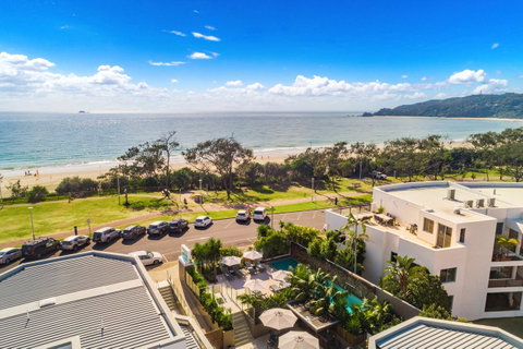 Bayview Beachfront Apartments, In Town Right On The Beach - Holiday Adelaide 3