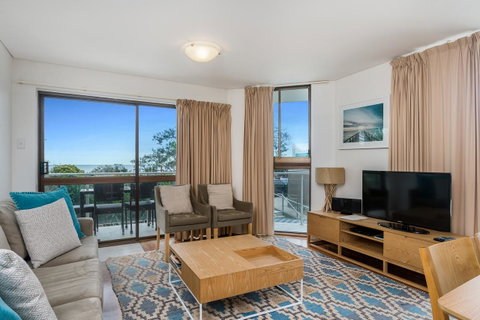Bayview Beachfront Apartments, In Town Right On The Beach - Holiday Adelaide 35