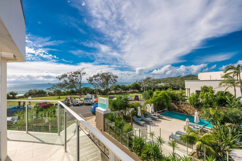 Bayview Beachfront Apartments, In Town Right On The Beach - Holiday Adelaide 10