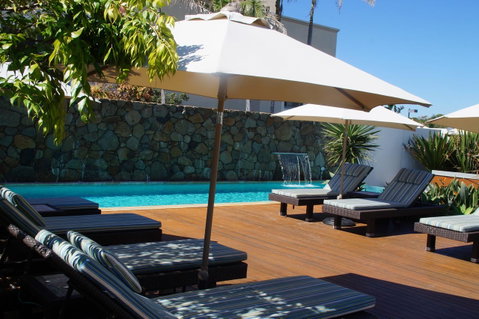 Bayview Beachfront Apartments, In Town Right On The Beach - Holiday Adelaide 18