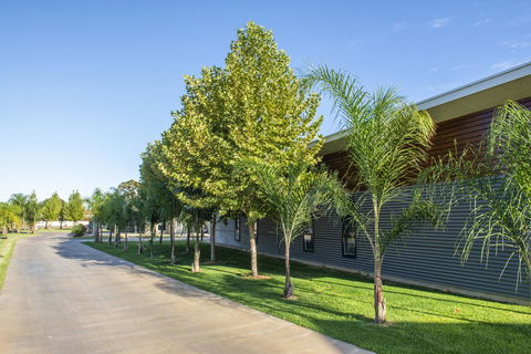 Paringa Resort - Holiday Adelaide 16
