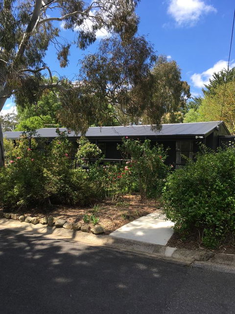 Hilltop Too - Holiday Adelaide 0