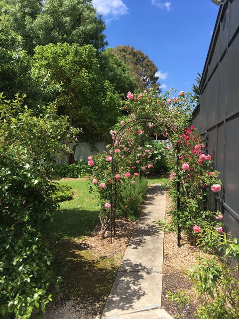 Hilltop Too - Holiday Adelaide 5