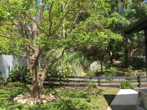 Hilltop Too - Holiday Adelaide 7