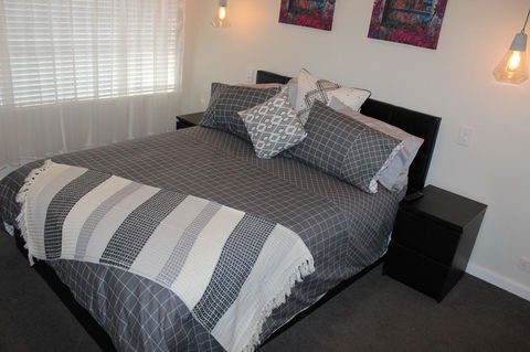 Christophers Villa - Holiday Adelaide 12
