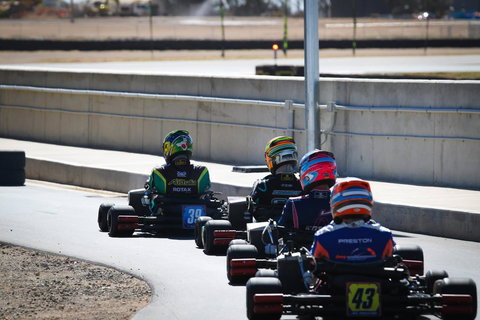 Rydges Pit Lane - Holiday Adelaide 12