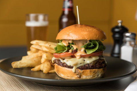 Rydges Pit Lane - Holiday Adelaide 9