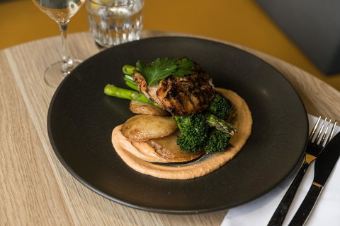 Rydges Pit Lane - Holiday Adelaide 7