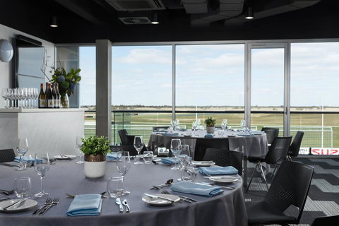 Rydges Pit Lane - Holiday Adelaide 6