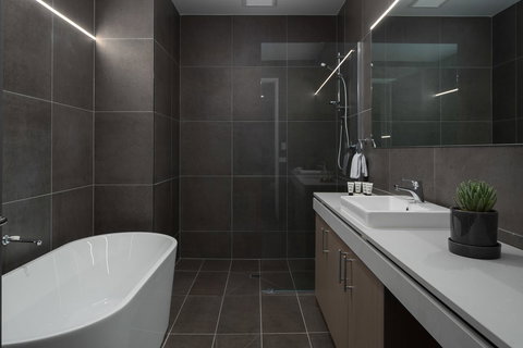 Rydges Pit Lane - Holiday Adelaide 28