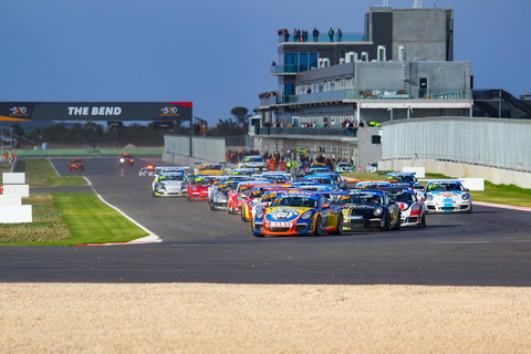 Rydges Pit Lane - Holiday Adelaide 20