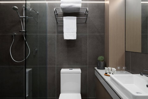 Rydges Pit Lane - Holiday Adelaide 23