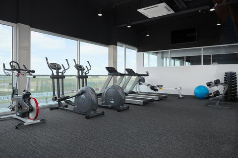 Rydges Pit Lane - Holiday Adelaide 21