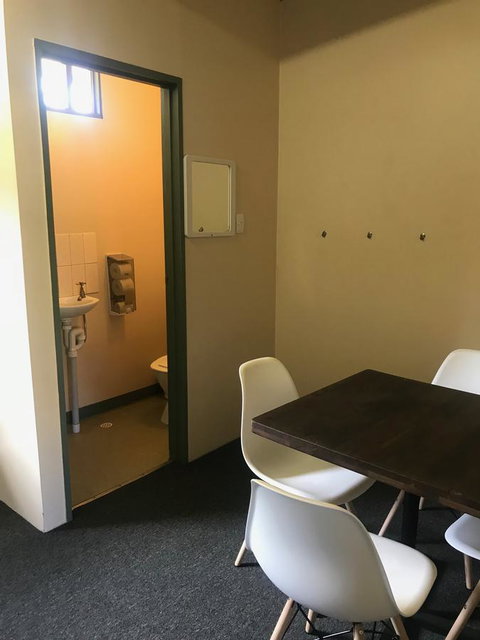 Longwood Retreat - Holiday Adelaide 9