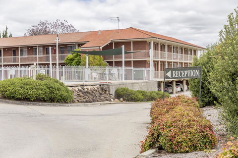 Bathurst Motor Inn - Holiday Adelaide 17