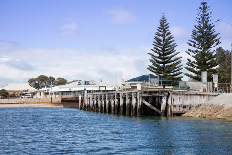 Port Vincent Motel & Apartments - Holiday Adelaide 37