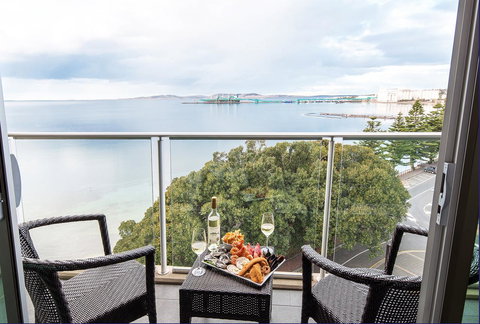 Port Lincoln Hotel - Holiday Adelaide 13
