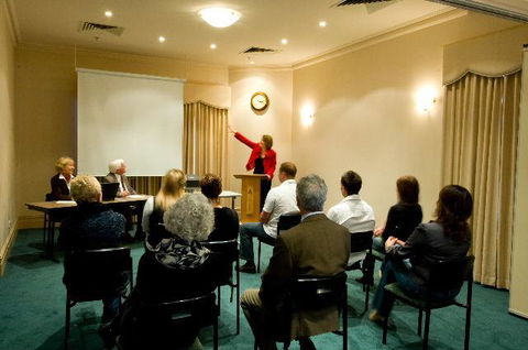 Loxton Community Hotel Motel - Holiday Adelaide 30