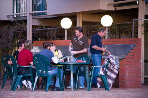 Loxton Community Hotel Motel - Holiday Adelaide 25