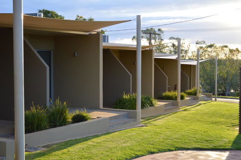 Loxton Community Hotel Motel - Holiday Adelaide 4