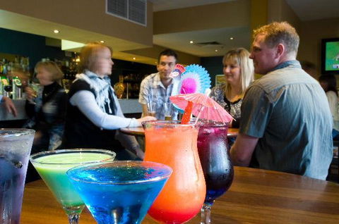 Loxton Community Hotel Motel - Holiday Adelaide 10