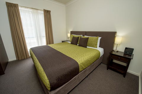 Clare Country Club - Holiday Adelaide 15