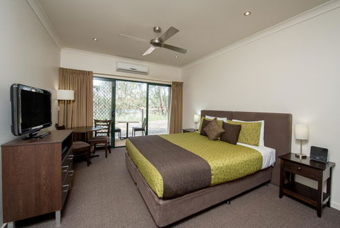 Clare Country Club - Holiday Adelaide 25