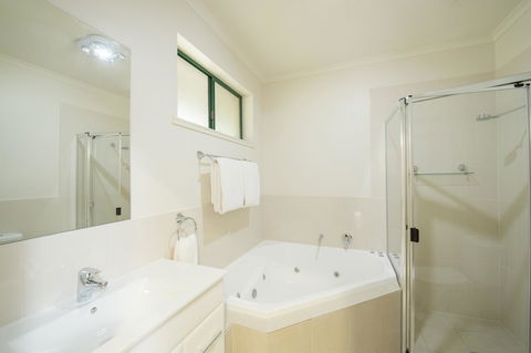 Clare Country Club - Holiday Adelaide 20