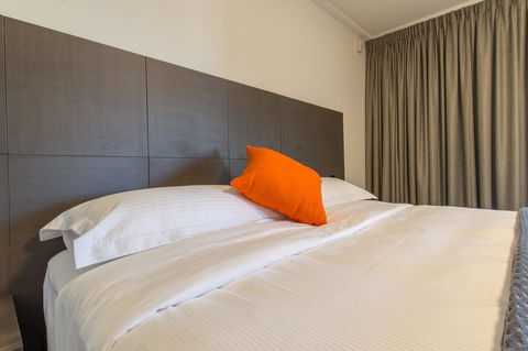 Mick O\'Sheas - Holiday Adelaide 30