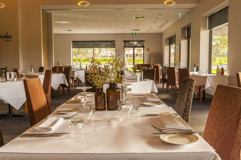 Serafino McLaren Vale - Holiday Adelaide 9