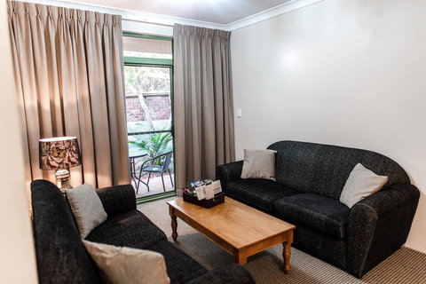 The Belmore Apartments Hotel - Holiday Adelaide 25