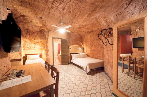 The Underground Motel - Holiday Adelaide 21