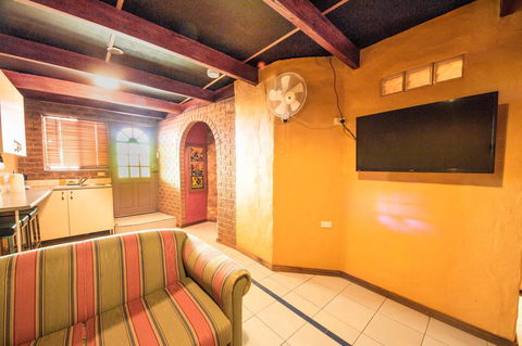 The Underground Motel - Holiday Adelaide 16