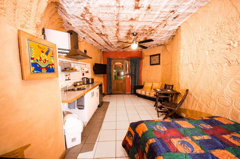 The Underground Motel - Holiday Adelaide 18
