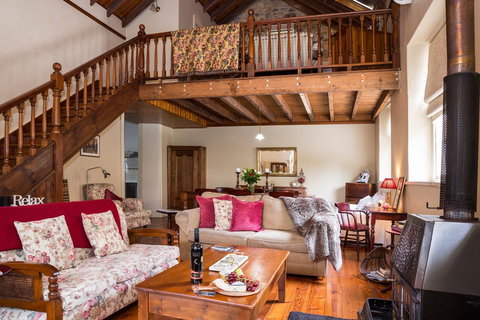 Clare Valley Heritage Retreat - Holiday Adelaide 12