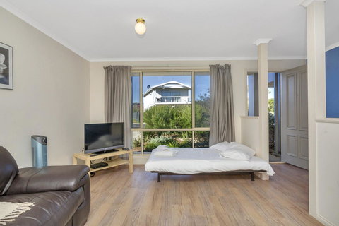 The Lighthouse - Port Willunga - C21 SouthCoast Holidays - Holiday Adelaide 9