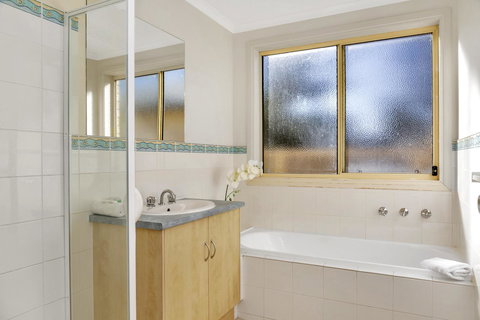 The Lighthouse - Port Willunga - C21 SouthCoast Holidays - Holiday Adelaide 11