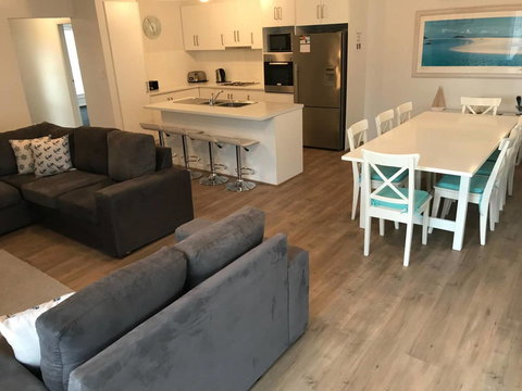 Moontana - Holiday Adelaide 3