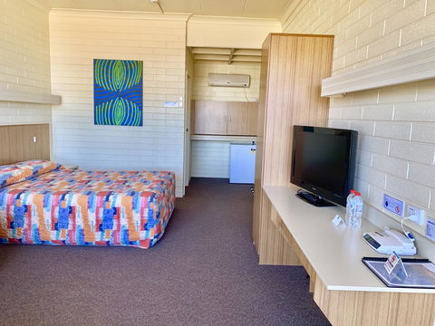 Opal Inn Hotel, Motel, Caravan Park - Holiday Adelaide 33