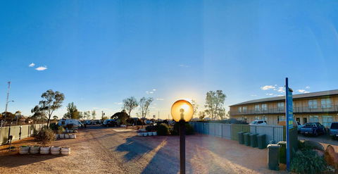 Opal Inn Hotel, Motel, Caravan Park - Holiday Adelaide 42