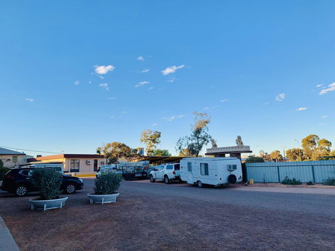 Opal Inn Hotel, Motel, Caravan Park - Holiday Adelaide 40